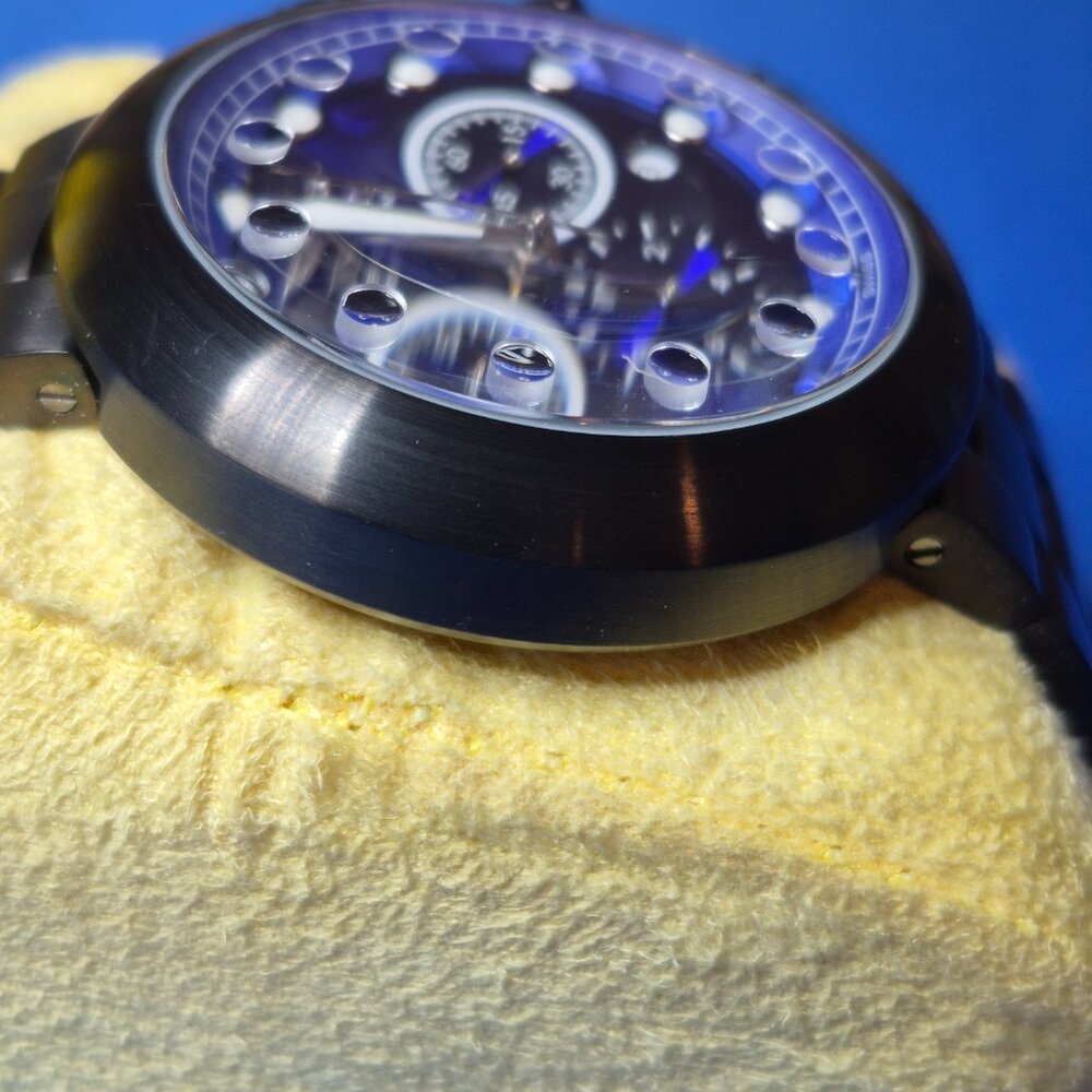 Invicta Chronograph Watch - Picture 5 of 6